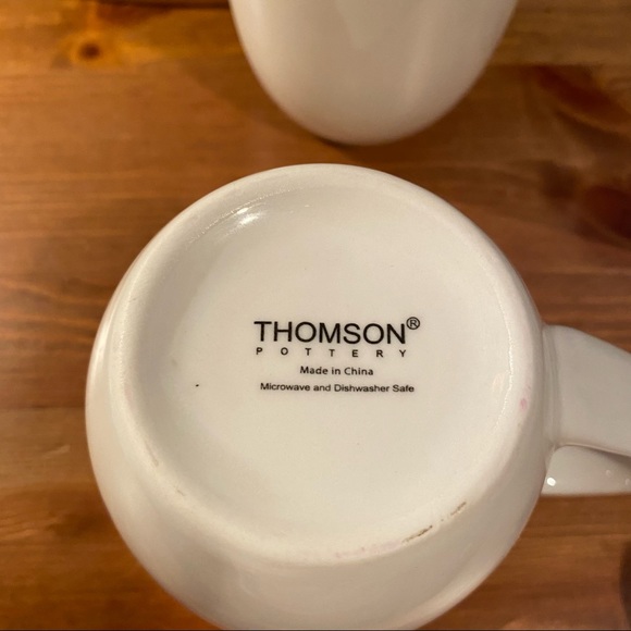 Set Of 4 Thomson Pottery Mugs Petal Cream - Picture 5 of 5